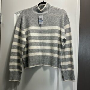 NWT Large Ultra Flirt Gray & White Striped Mock Neck Cropped Sweater